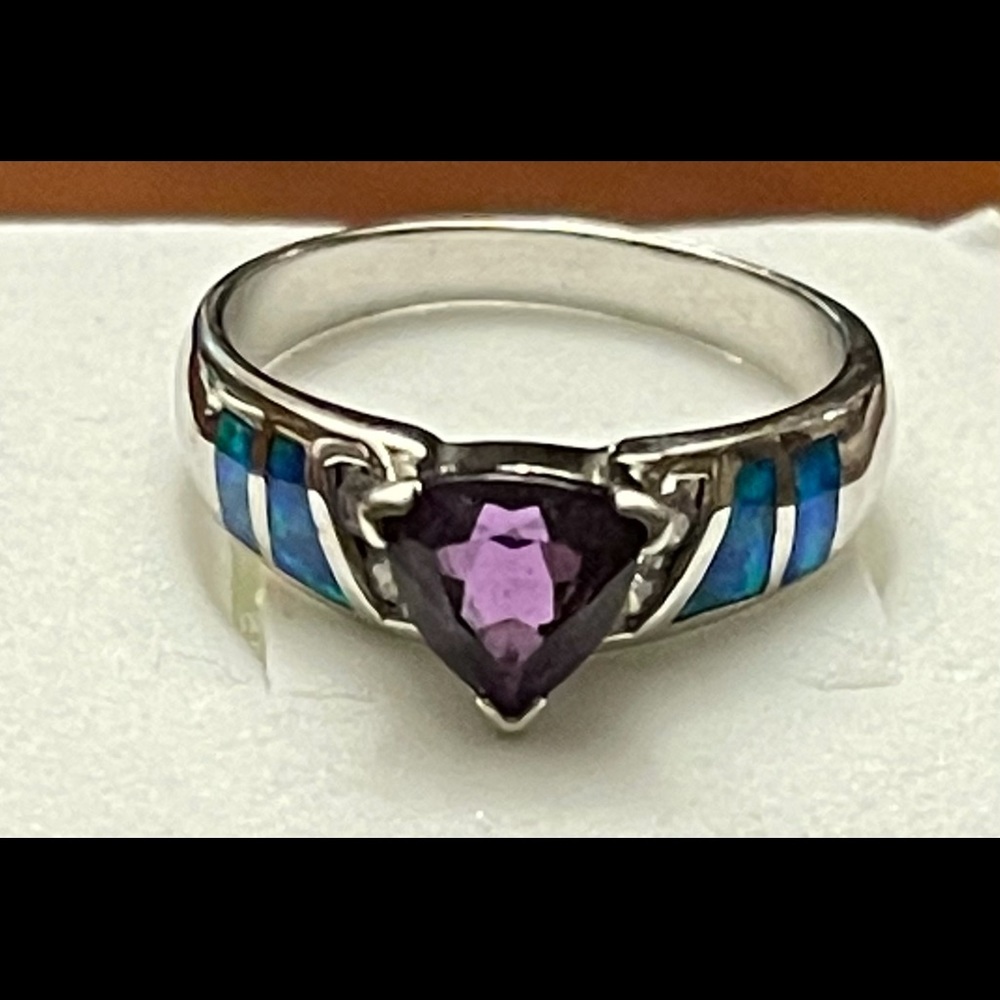 Silver ring - Picture 2 of 3